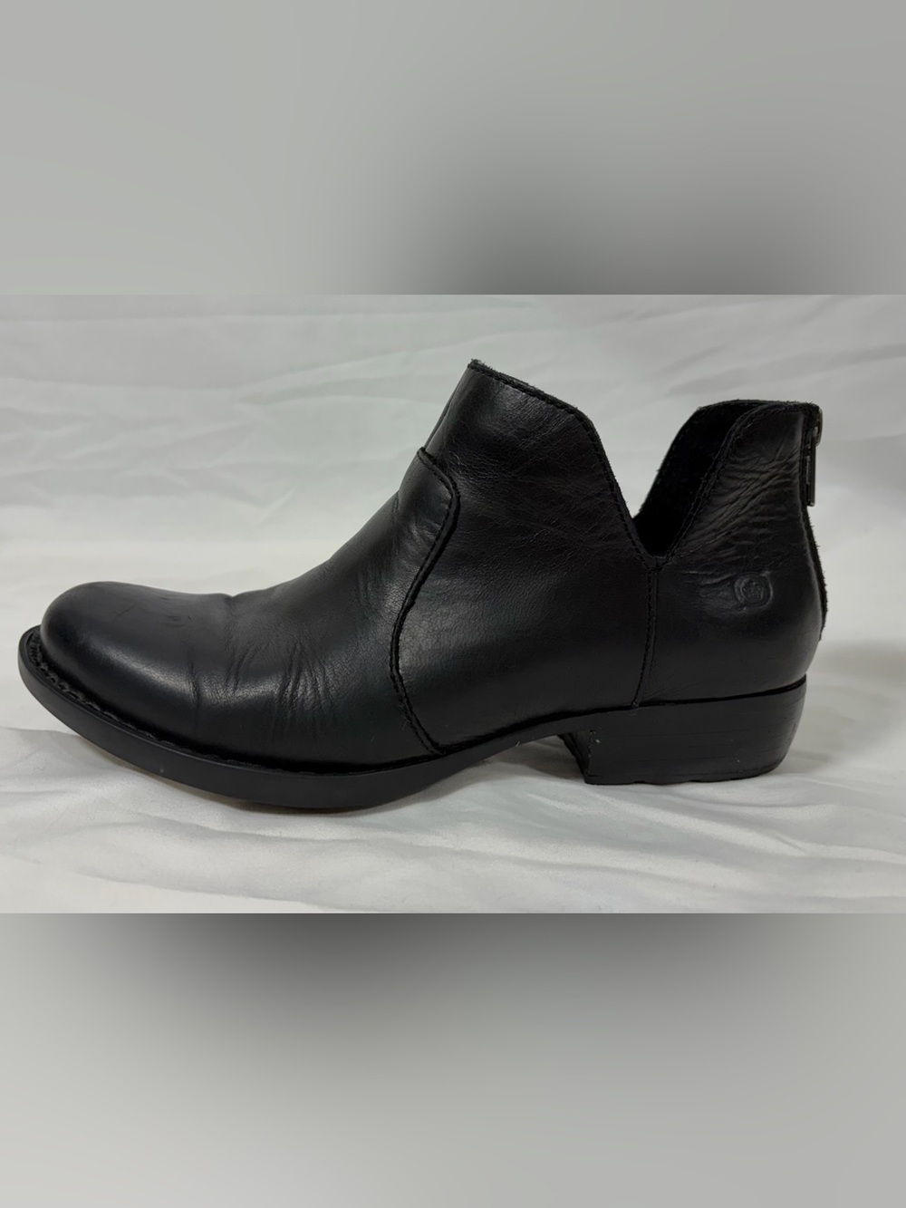 Born Women’s Black Leather Kerri Ankle Boot Size 6.5